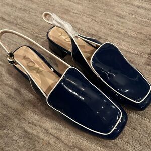 NEW in Box YDN Navy Patent Slingback Heels